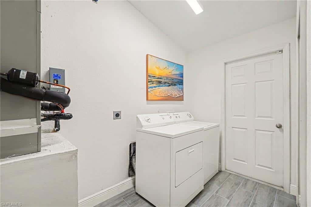 405 Poinsettia Ave, Lehigh Acres, photo 27
