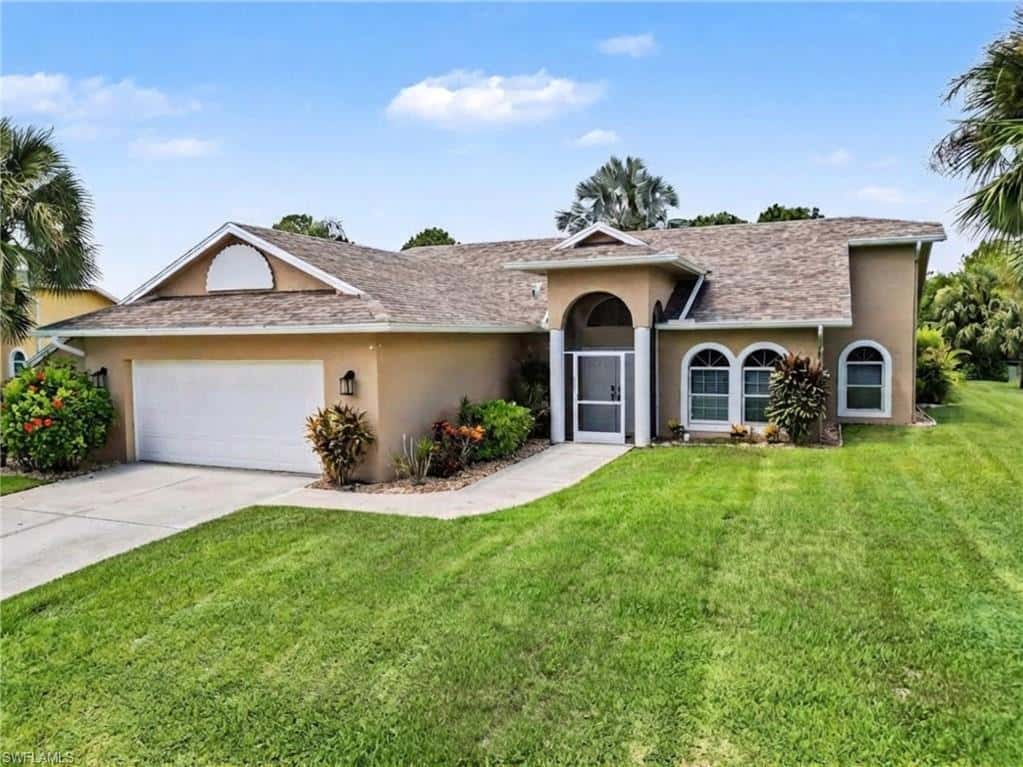 405 Poinsettia Ave, Lehigh Acres, photo 48