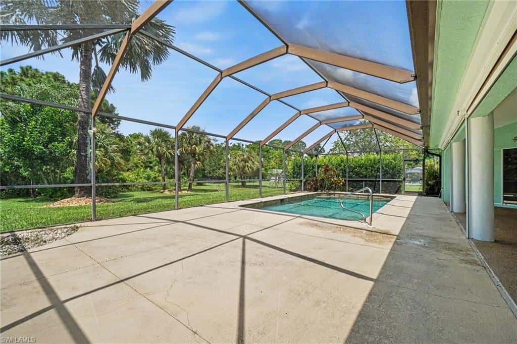 405 Poinsettia Ave, Lehigh Acres, photo 35