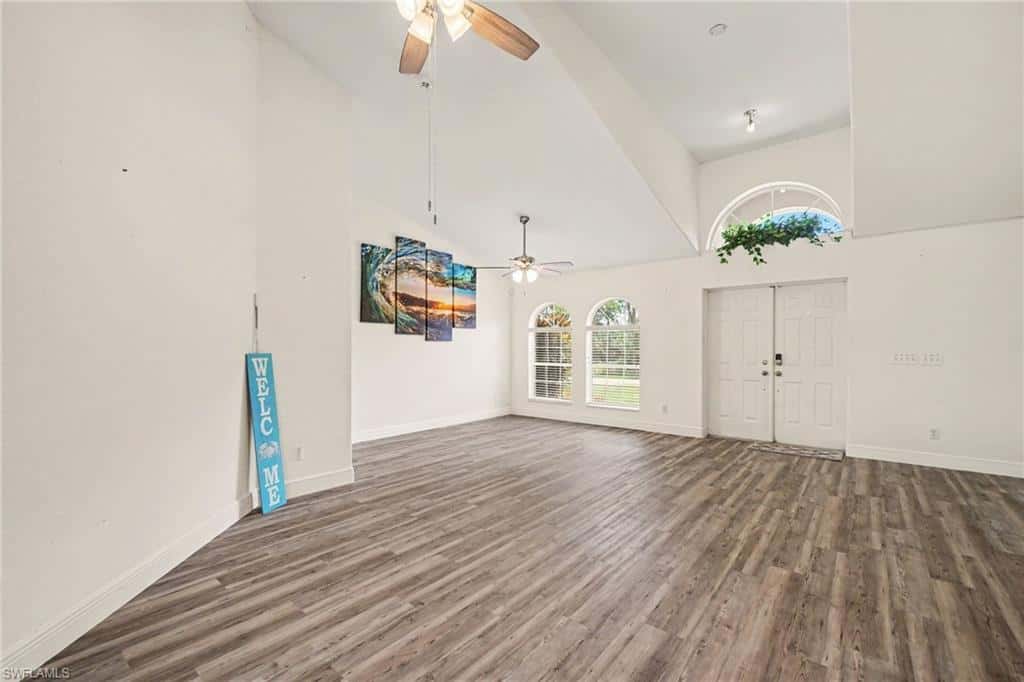 405 Poinsettia Ave, Lehigh Acres, photo 4