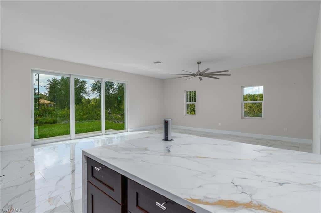2523 69th St, Lehigh Acres, photo 12