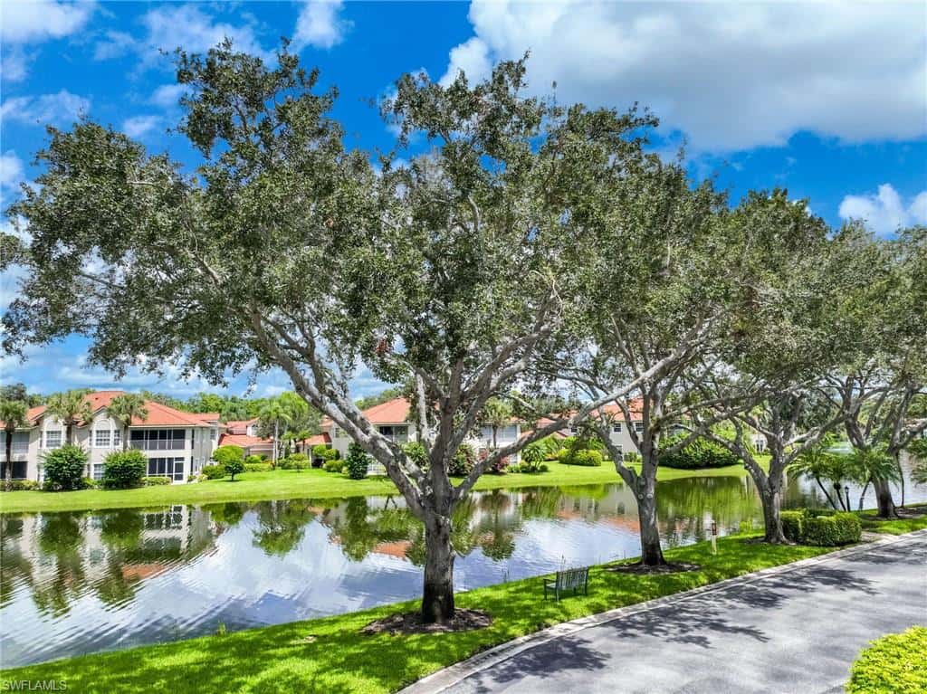 6260 Bellerive Ave #407, Naples, photo 30
