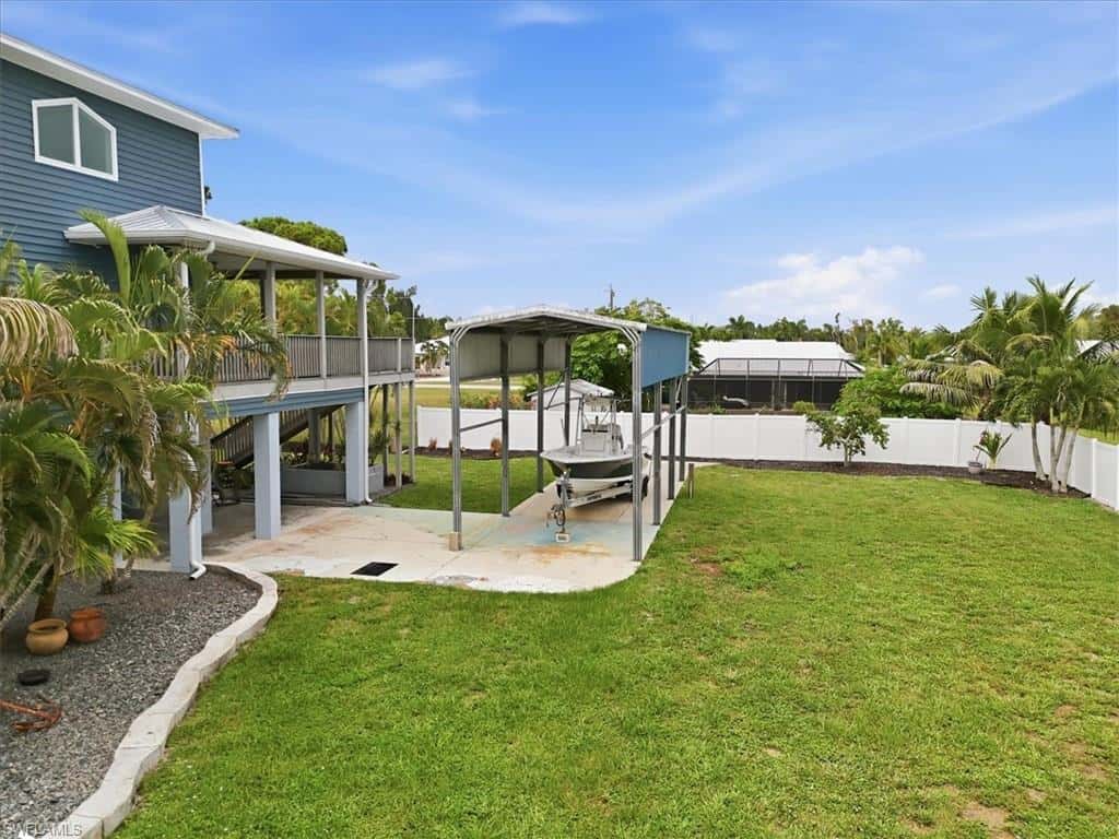 5711 Linden Ln, Bokeelia, photo 13