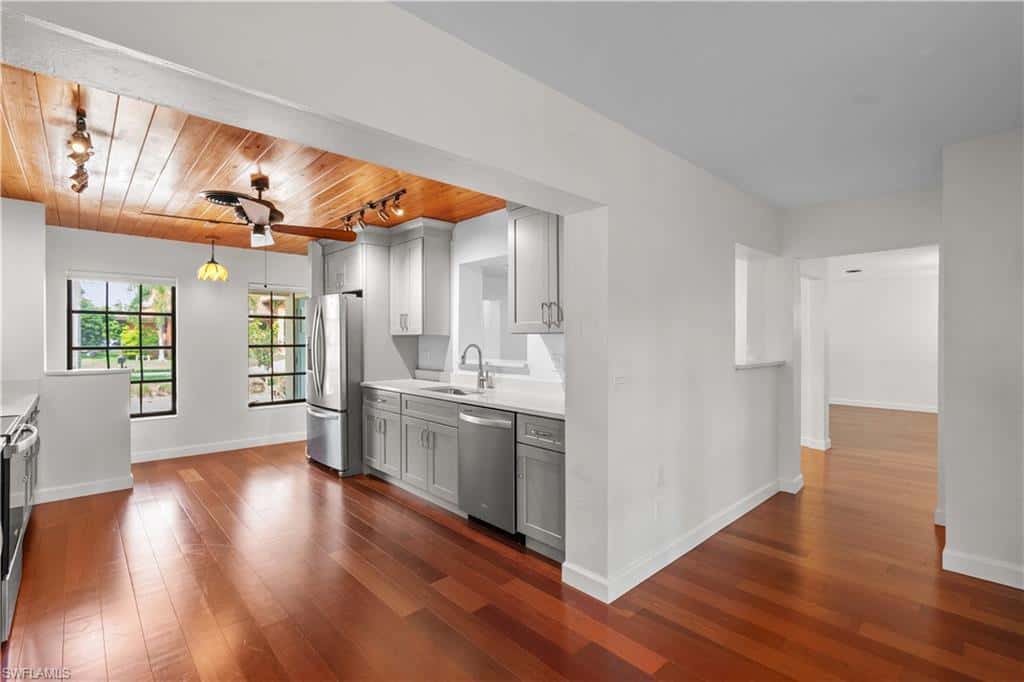 3209 Riverside Dr, Fort Myers, photo 23
