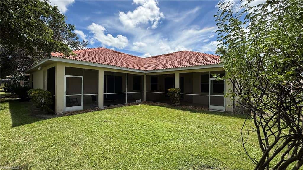 10601 Sir Michaels Place Dr, Bonita Springs, photo 4