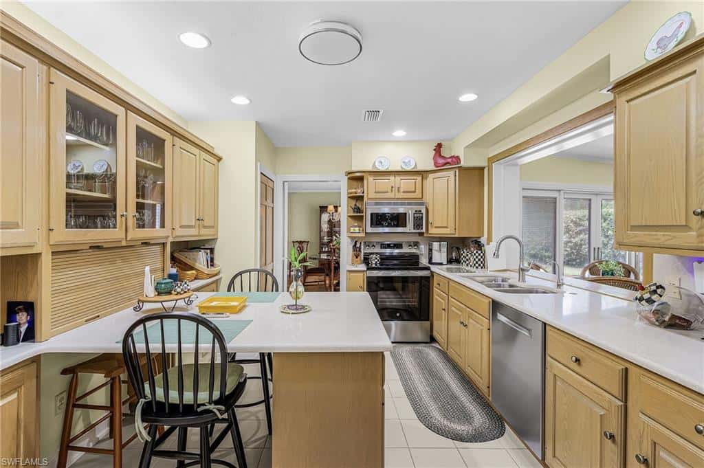1207 Canterbury Dr, Fort Myers, photo 13
