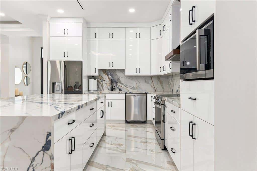 499 Golden Gate Blvd, Naples, photo 12