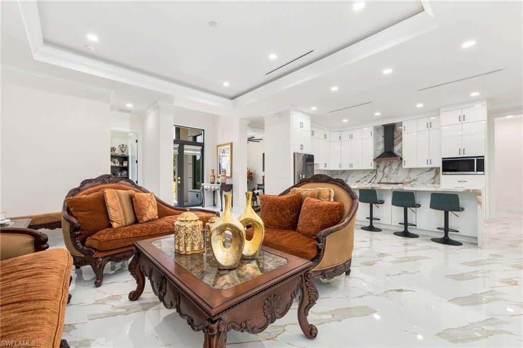 499 Golden Gate Blvd, Naples, photo 7