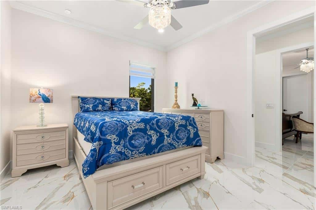 499 Golden Gate Blvd, Naples, photo 18