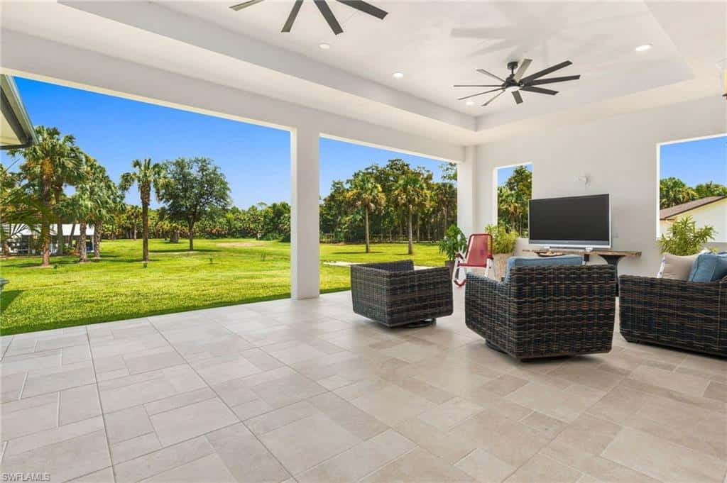 499 Golden Gate Blvd, Naples, photo 31