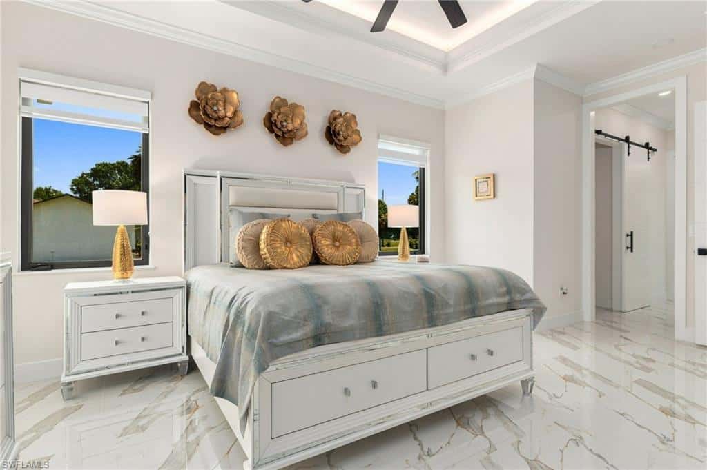 499 Golden Gate Blvd, Naples, photo 21