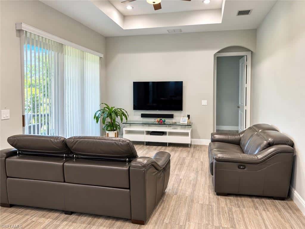 690 Wilson Blvd, Naples, photo 13