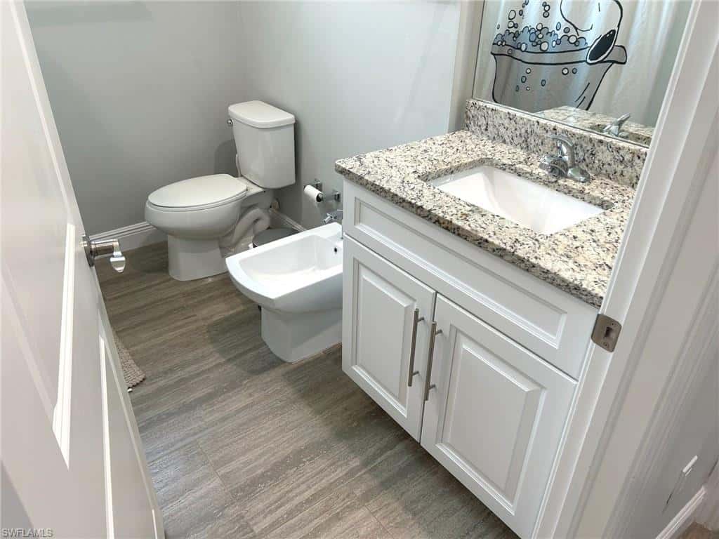 690 Wilson Blvd, Naples, photo 17
