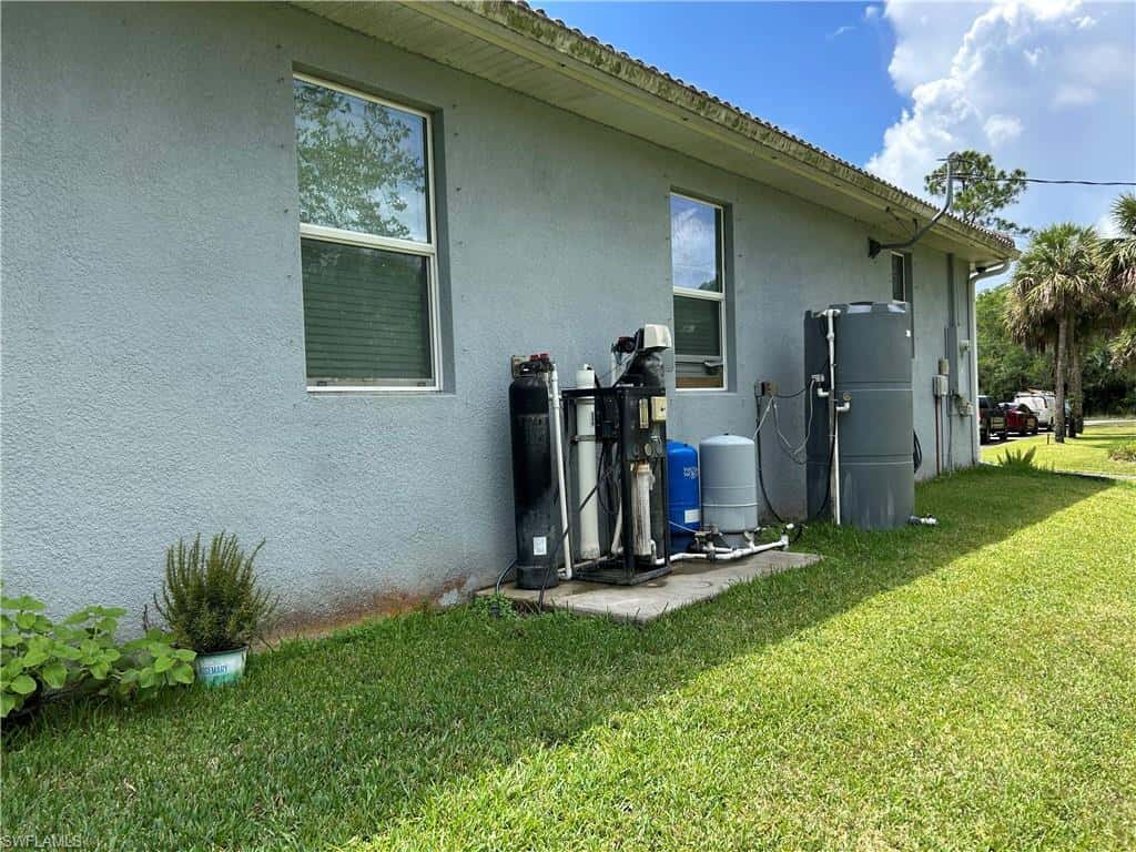 690 Wilson Blvd, Naples, photo 47