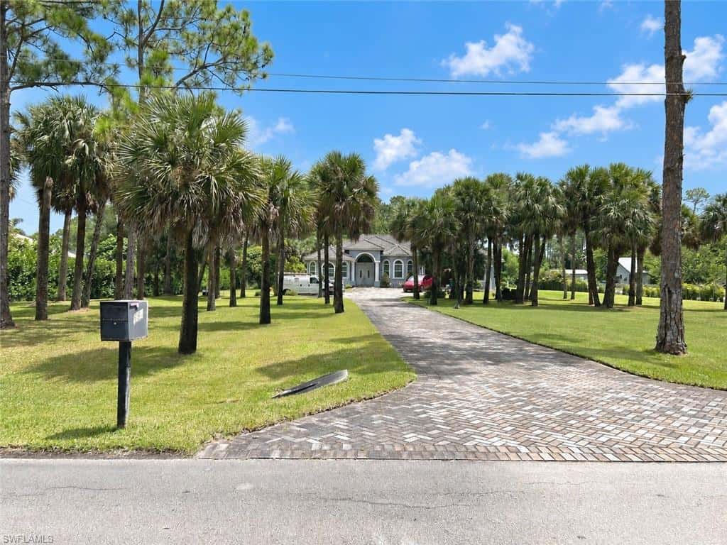 690 Wilson Blvd, Naples, photo 43