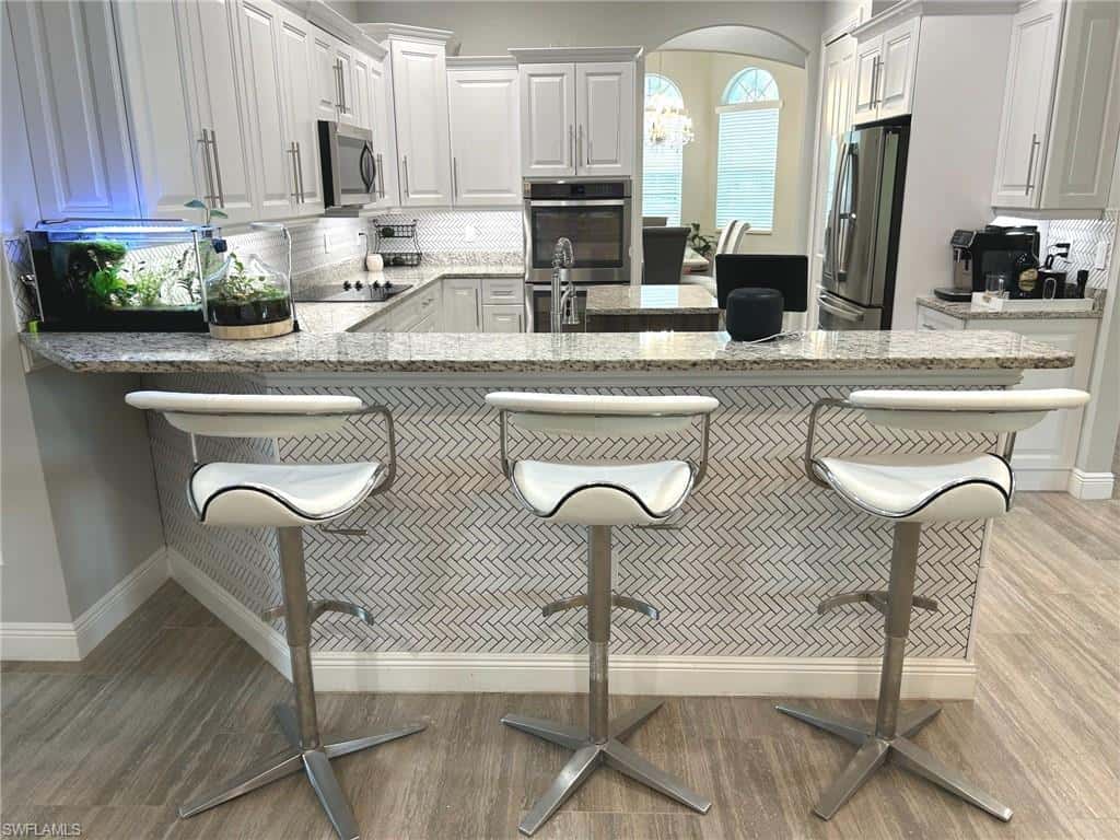 690 Wilson Blvd, Naples, photo 12