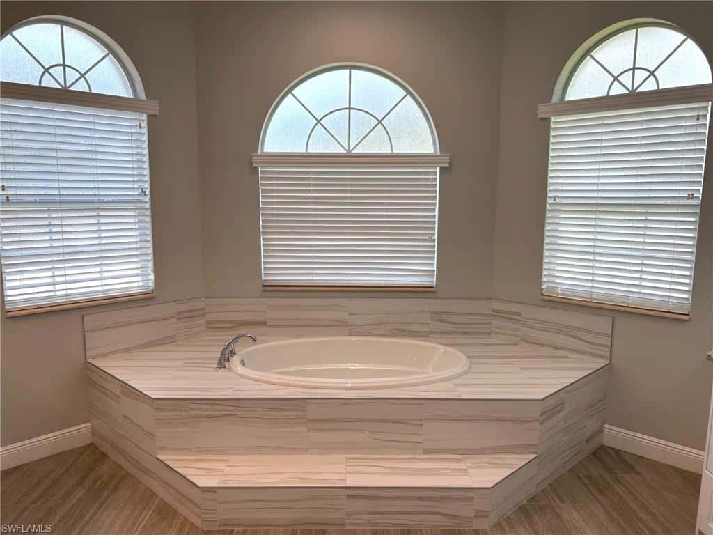 690 Wilson Blvd, Naples, photo 34