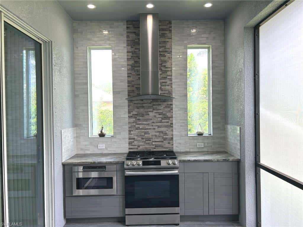 690 Wilson Blvd, Naples, photo 38