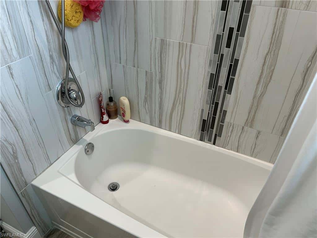 690 Wilson Blvd, Naples, photo 18