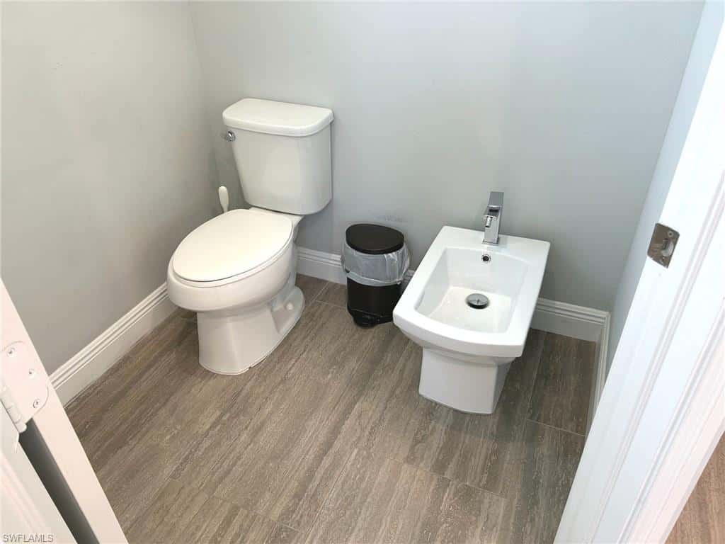 690 Wilson Blvd, Naples, photo 37