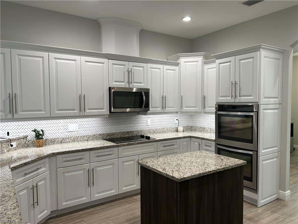 690 Wilson Blvd, Naples, photo 8