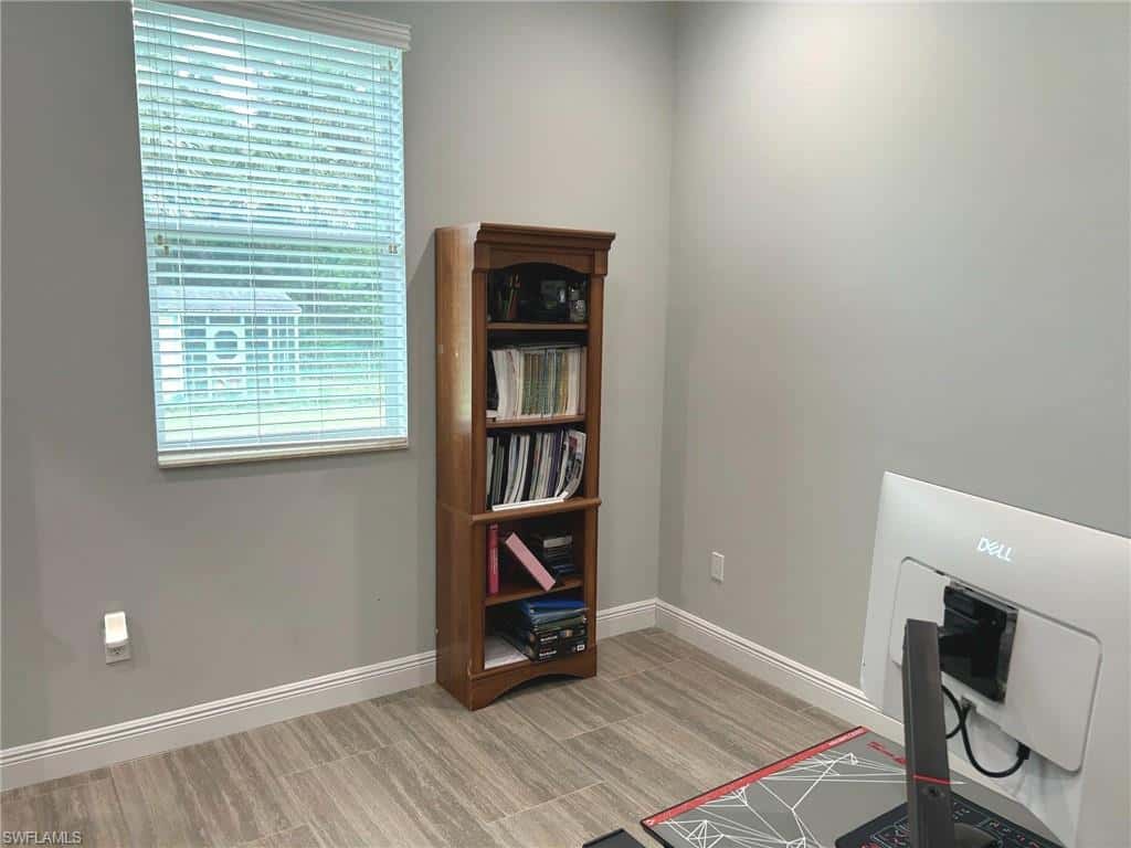 690 Wilson Blvd, Naples, photo 25