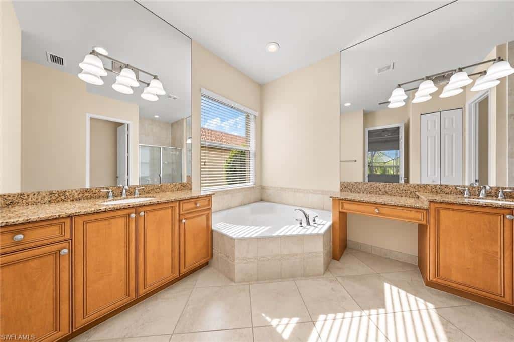 11292 Sparkleberry Dr, Fort Myers, photo 6