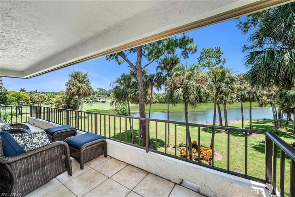 105 Clubhouse Ln #389, Naples, photo 4