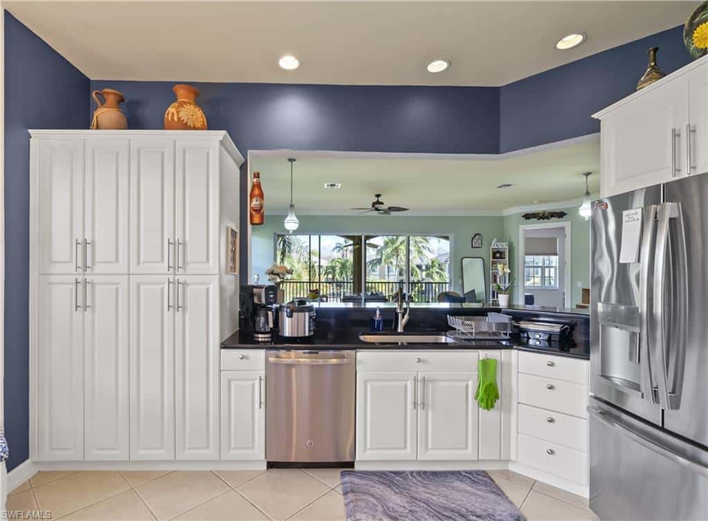 5021 Maxwell Circle #201 Cir #3-201, Naples, photo 4