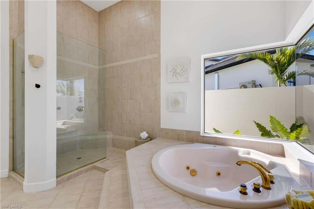 1650 Caxambas Ct, Marco Island, photo 8