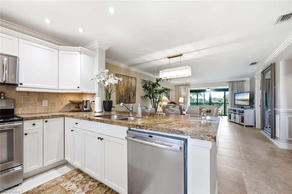 7300 Province Way #1305, Naples, photo 6
