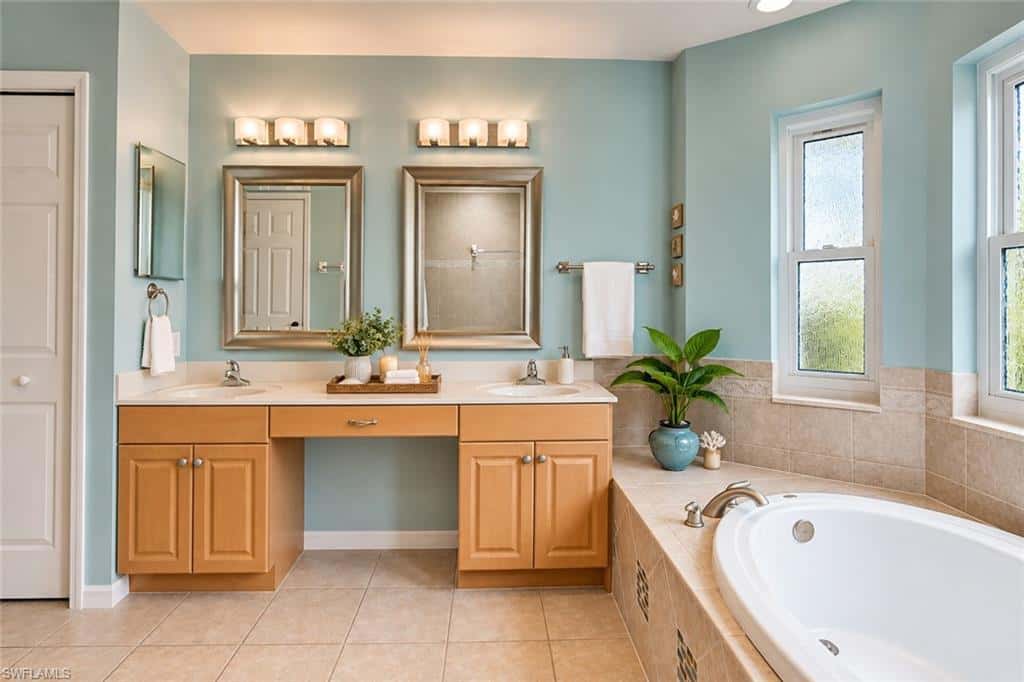 927 28th Ter, Cape Coral, photo 12