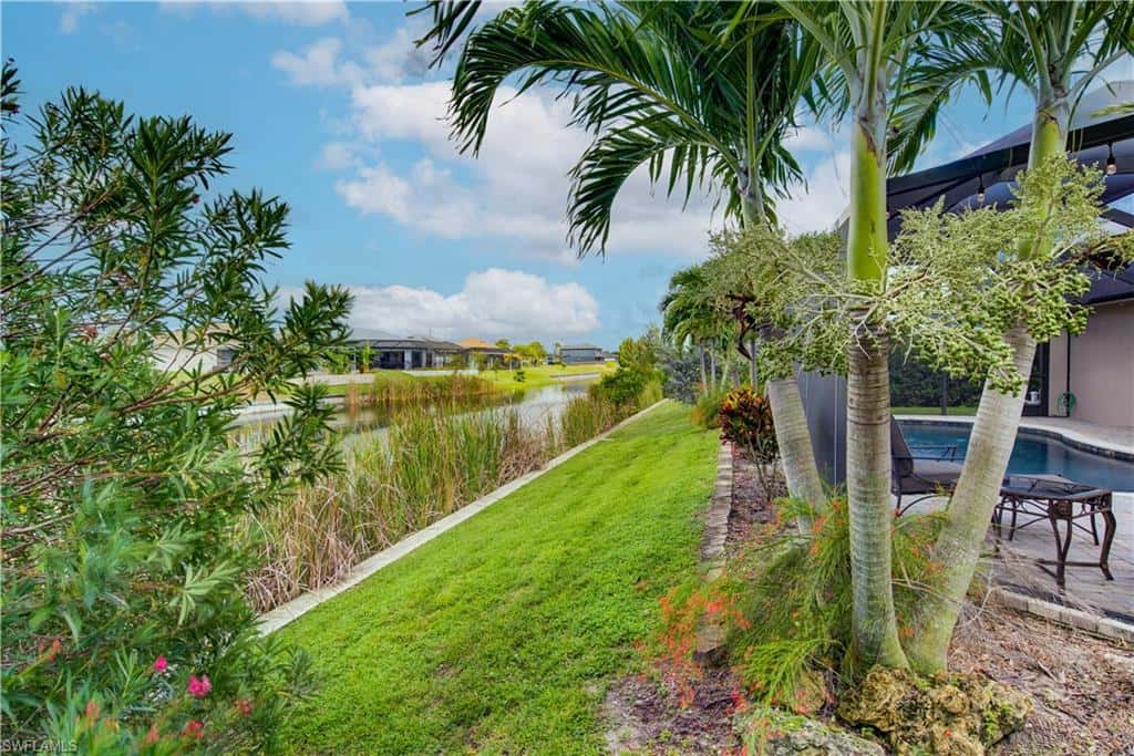 927 28th Ter, Cape Coral, photo 37