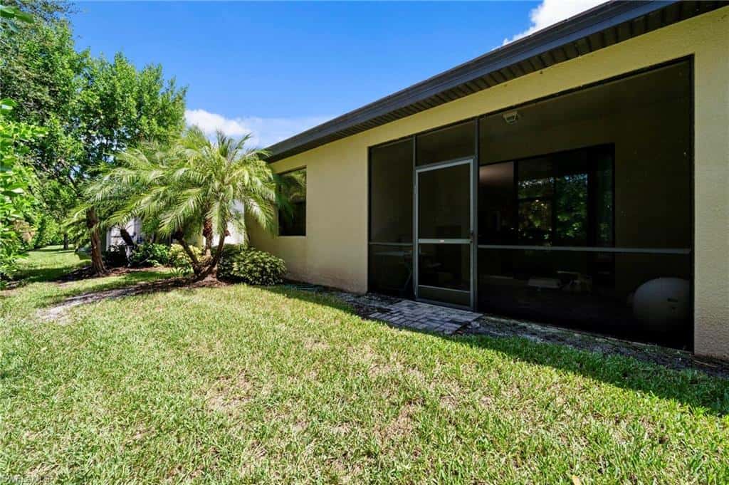 9086 Woodhurst Dr, Naples, photo 24