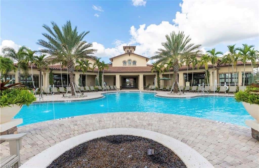 9086 Woodhurst Dr, Naples, photo 39