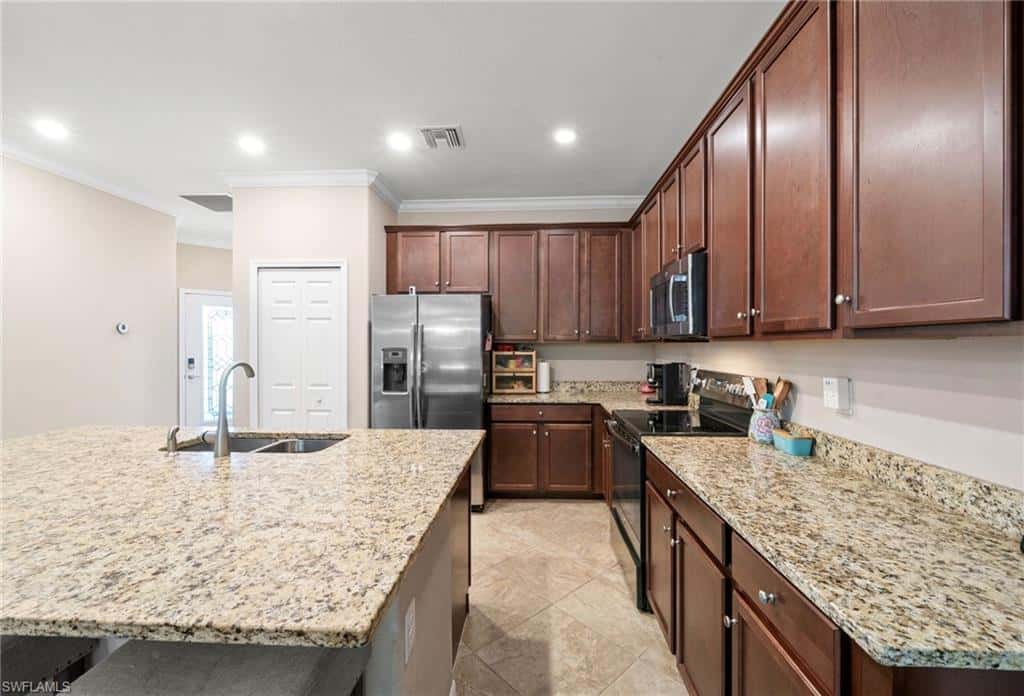 9086 Woodhurst Dr, Naples, photo 8