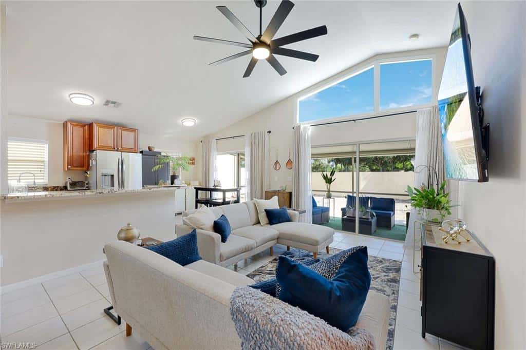 5018 Eclipse Ct, Naples, photo 6