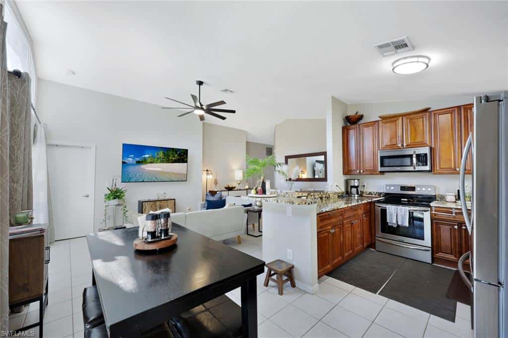 5018 Eclipse Ct, Naples, photo 4