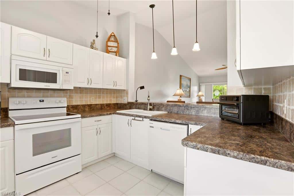 1723 Reuven Cir #2004, Naples, photo 8