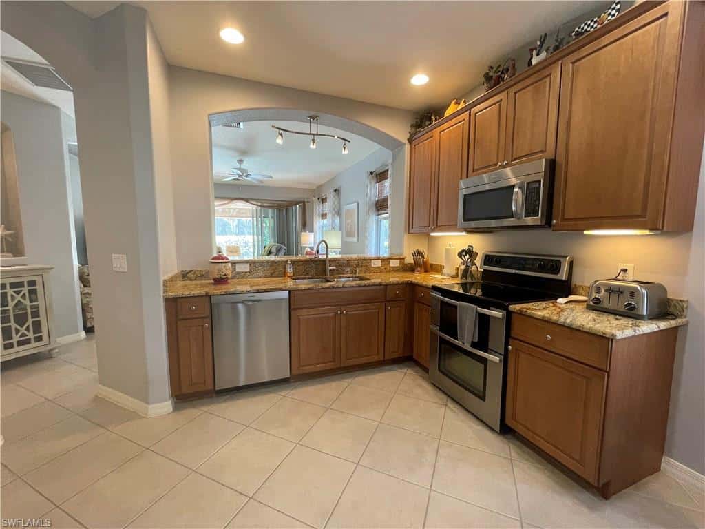10630 Camarelle Cir, Fort Myers, photo 30