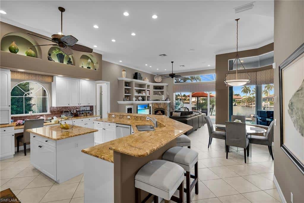 136 Shorecrest Ct, Marco Island, photo 9