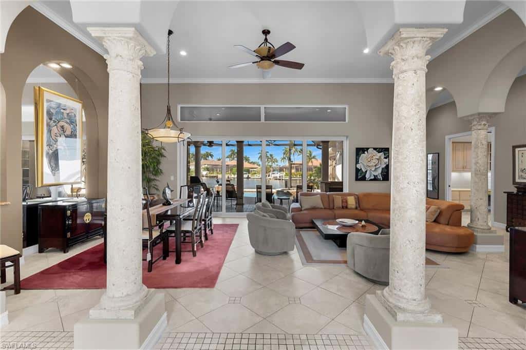 136 Shorecrest Ct, Marco Island, photo 4