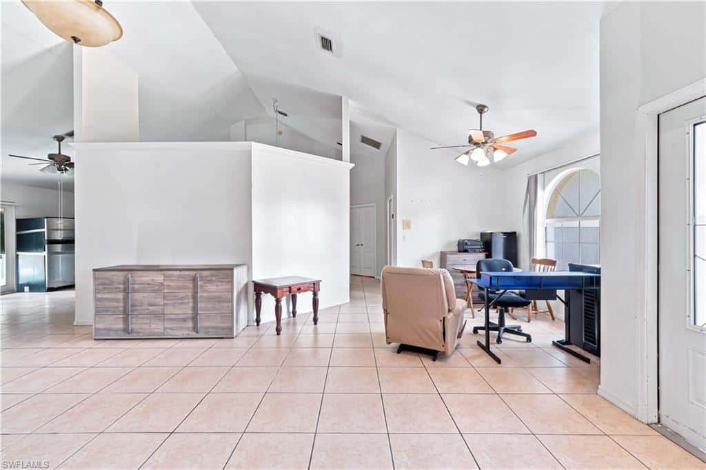 1140 Golden Gate Blvd, Naples, photo 9