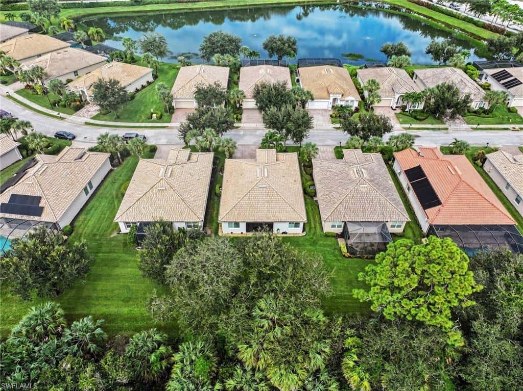 10534 Yorkstone Dr, Bonita Springs, photo 28