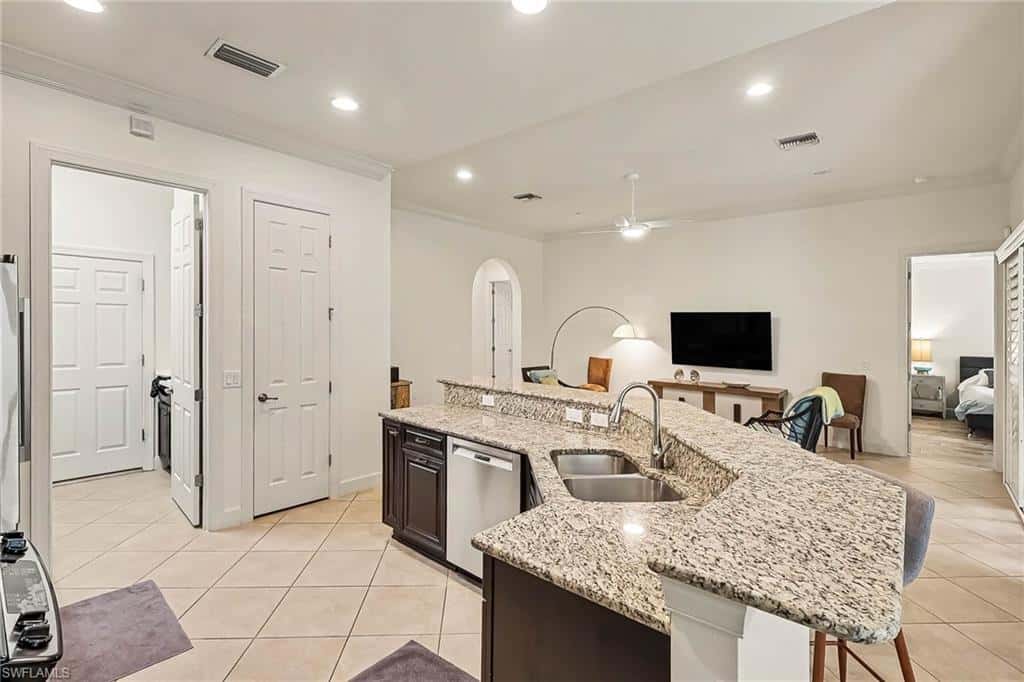 10534 Yorkstone Dr, Bonita Springs, photo 15