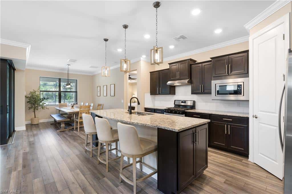 7700 Winding Cypress Dr, Naples, photo 6