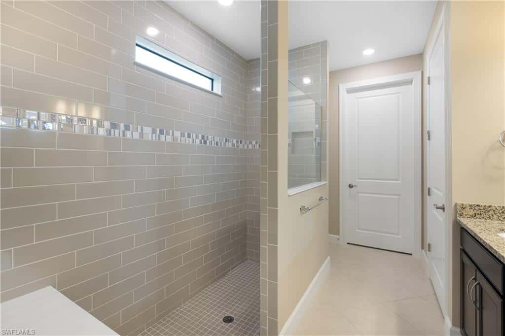 7700 Winding Cypress Dr, Naples, photo 11