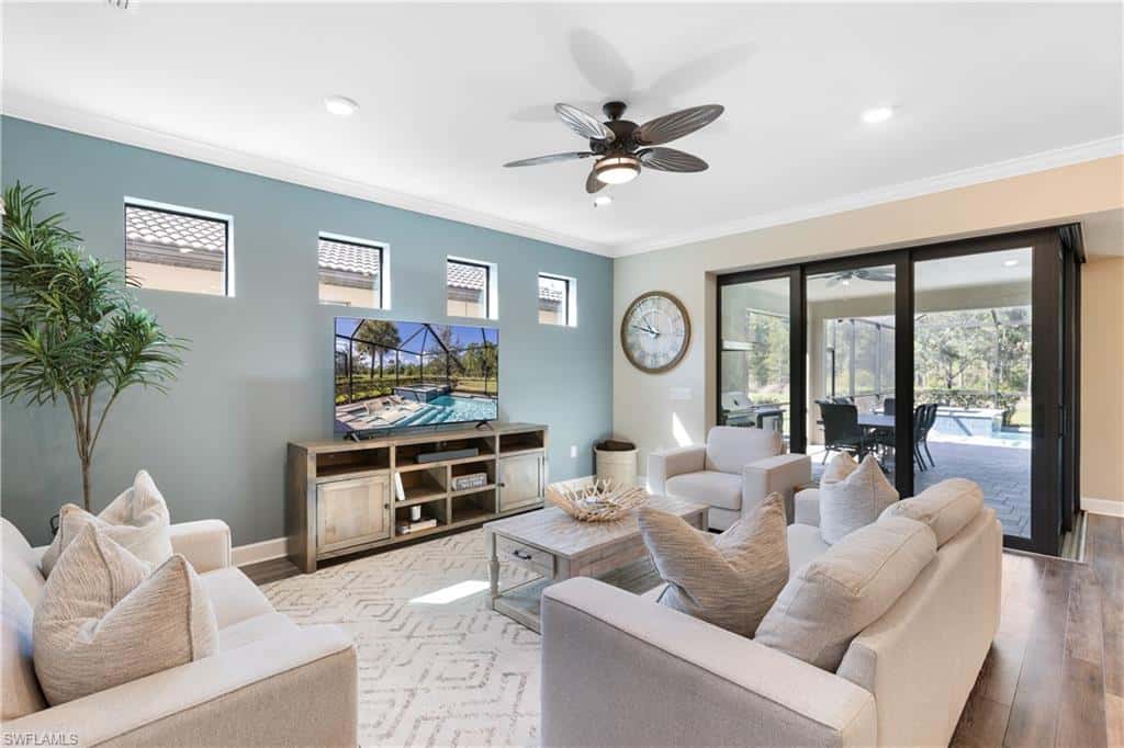 7700 Winding Cypress Dr, Naples, photo 4
