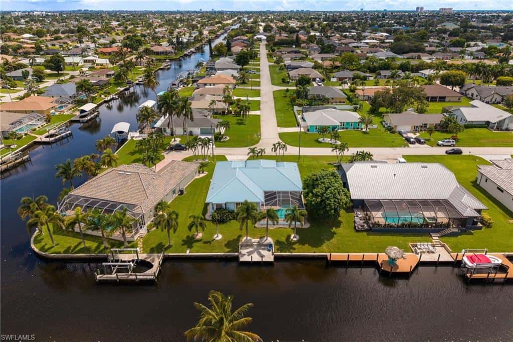 205 37th Ln, Cape Coral, photo 5