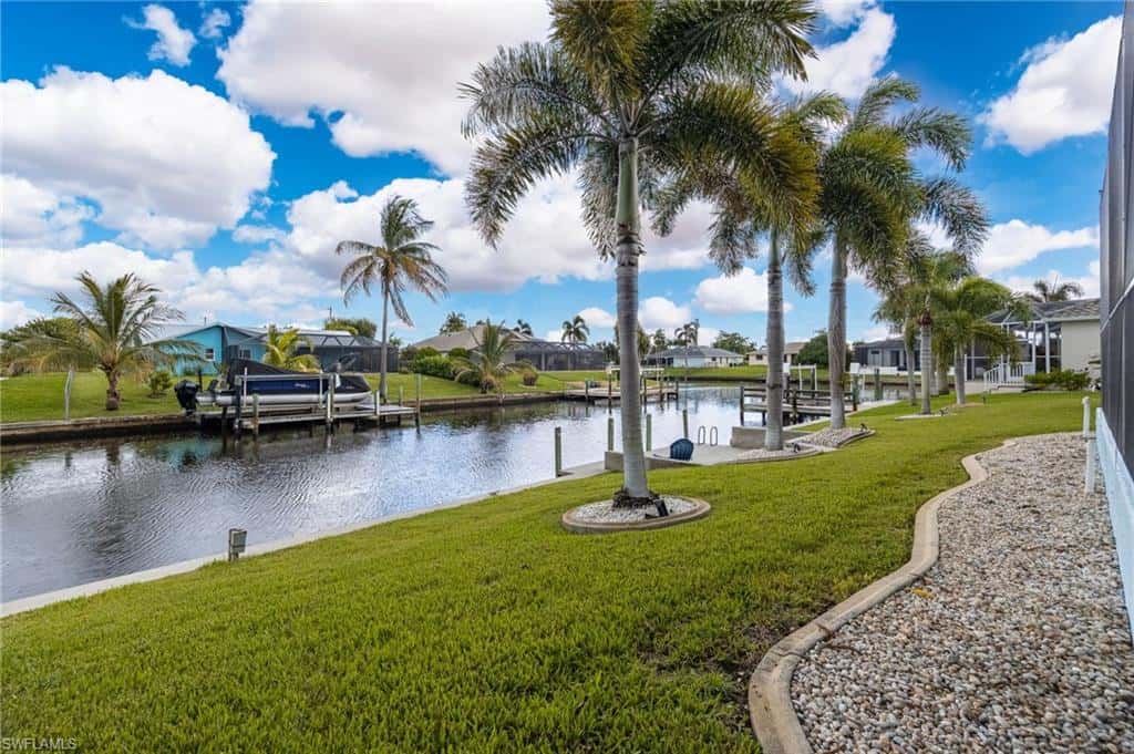 205 37th Ln, Cape Coral, photo 35